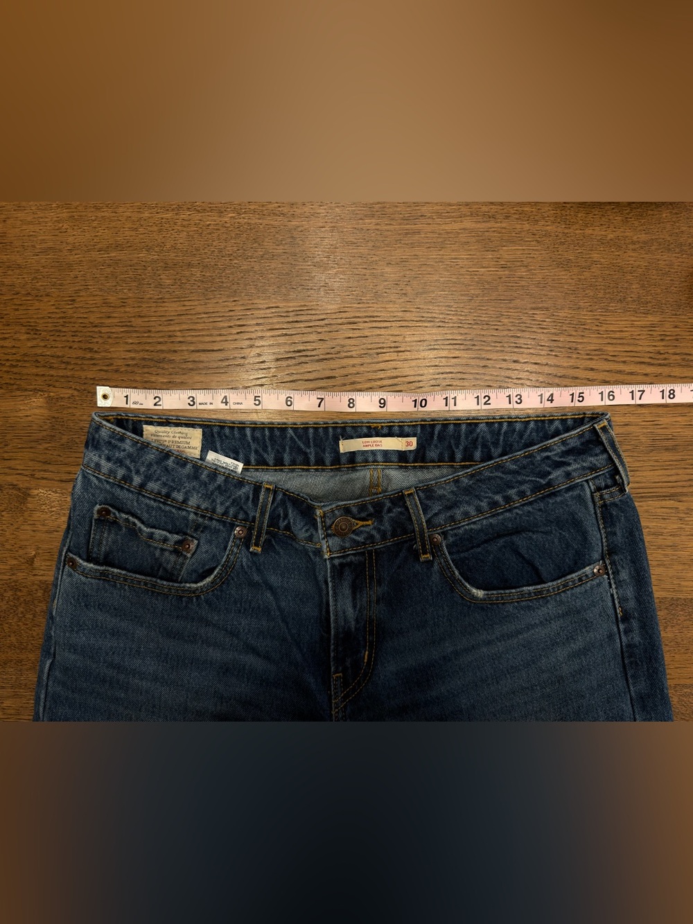 Levi’s Size 30 Low Loose Jeans - Picture 12 of 12
